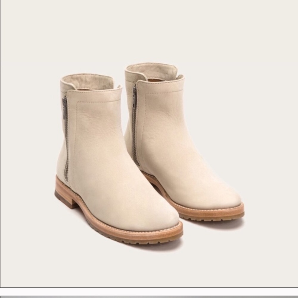 NEW NATALIE Double Zip FRYE boots size 9